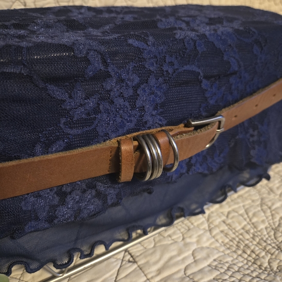 American Outfitters Genuine Leather Brown Slim Belt Ring Detail XS - Picture 2 of 6